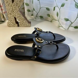 Michael Kors Sandals Thongs With Gold hardware Size 7